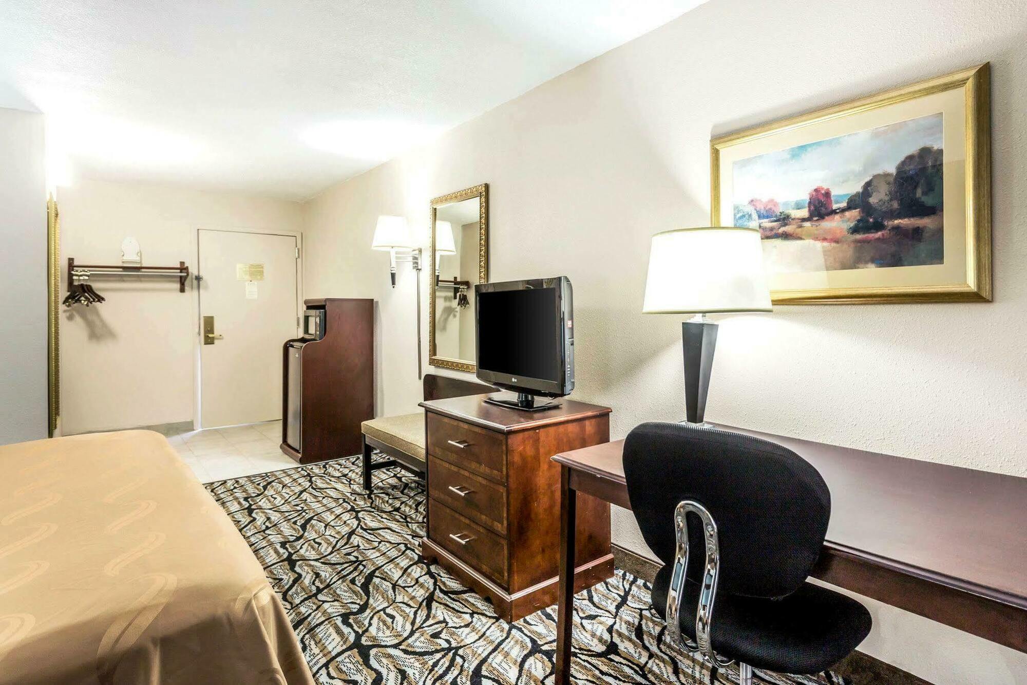 Quality Inn At The Park Форт Мил Екстериор снимка
